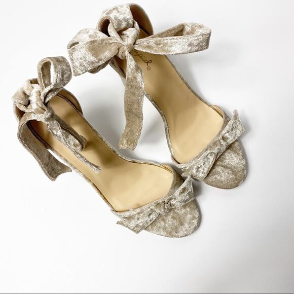 Qupid Bow Women Tie Suede Women Heels Size 10 - Picture 3 of 5